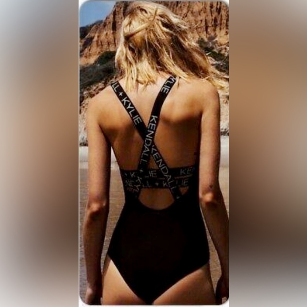 🆕Kendall & Kylie - High cut strappy one piece swimsuit